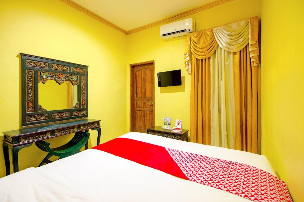 Oyo 1770 Hotel Mawar Saron 2 Kejayan Exterior photo