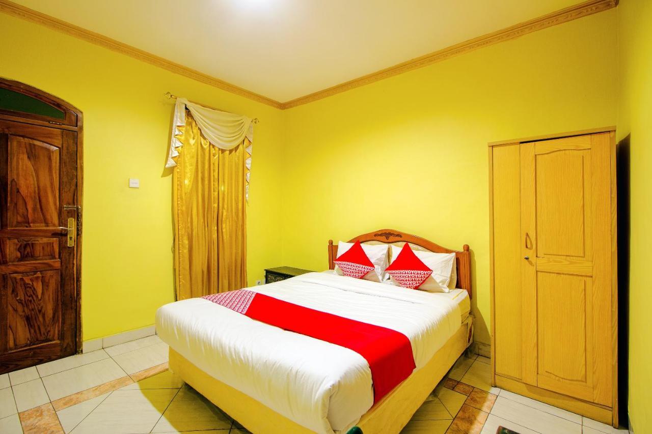 Oyo 1770 Hotel Mawar Saron 2 Kejayan Exterior photo